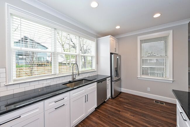 Kitchen - 426 Faison Ave