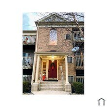 Building Photo - 4 Banyan Wood Ct