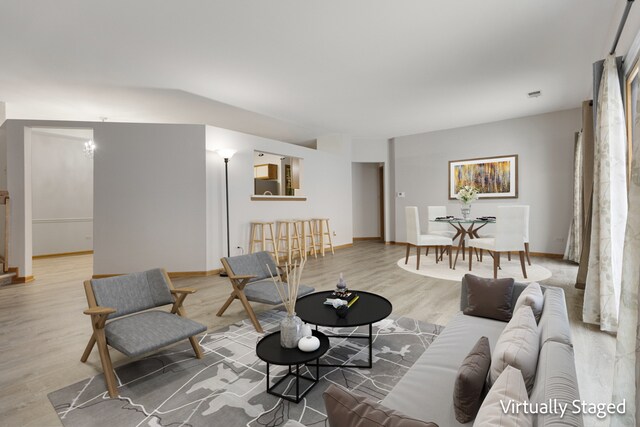 Foto del edificio - 1505 Commodore Ct