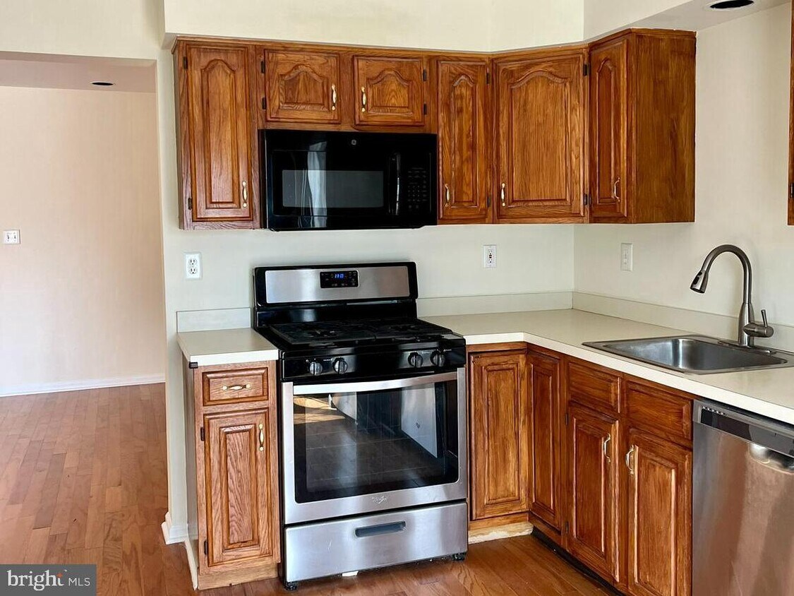 810 Pebble Creek Ct, Pennington, NJ 08534 Townhome Rentals in