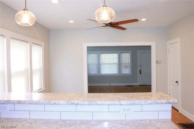 Foto del edificio - 1643 Glenmont Rd