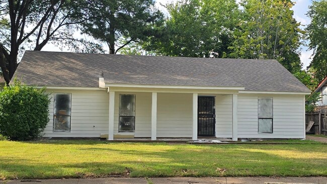 Building Photo - 3967 Silverleaf Rd