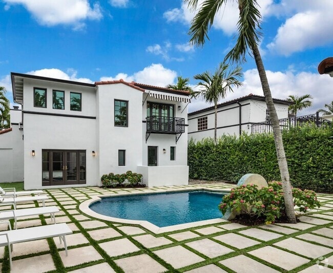 La Gorce Country Club Apartments under 600 Miami Beach, FL 18
