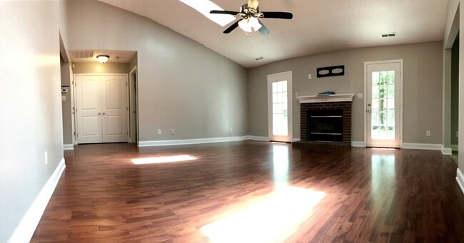 Foto del edificio - Pretty on Pebble