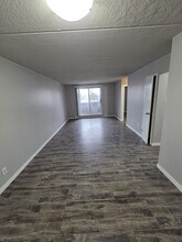 Building Photo - 251 Erb St. W