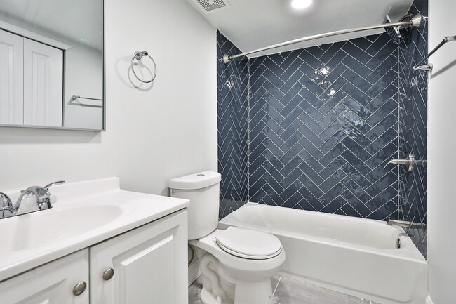 Deluxe Bathroom - West River Apartments