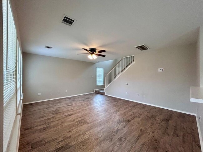 Building Photo - 1104 Doras Dr