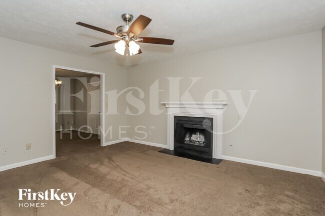 Foto del edificio - 3900 Hadley Farm Dr