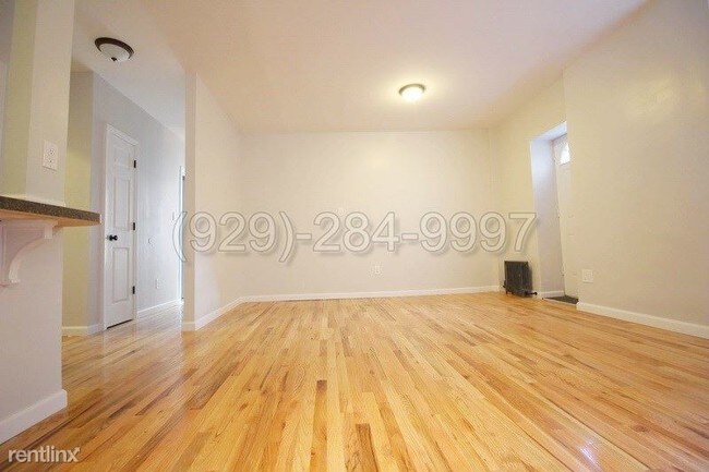 Building Photo - 1178 Putnam Ave