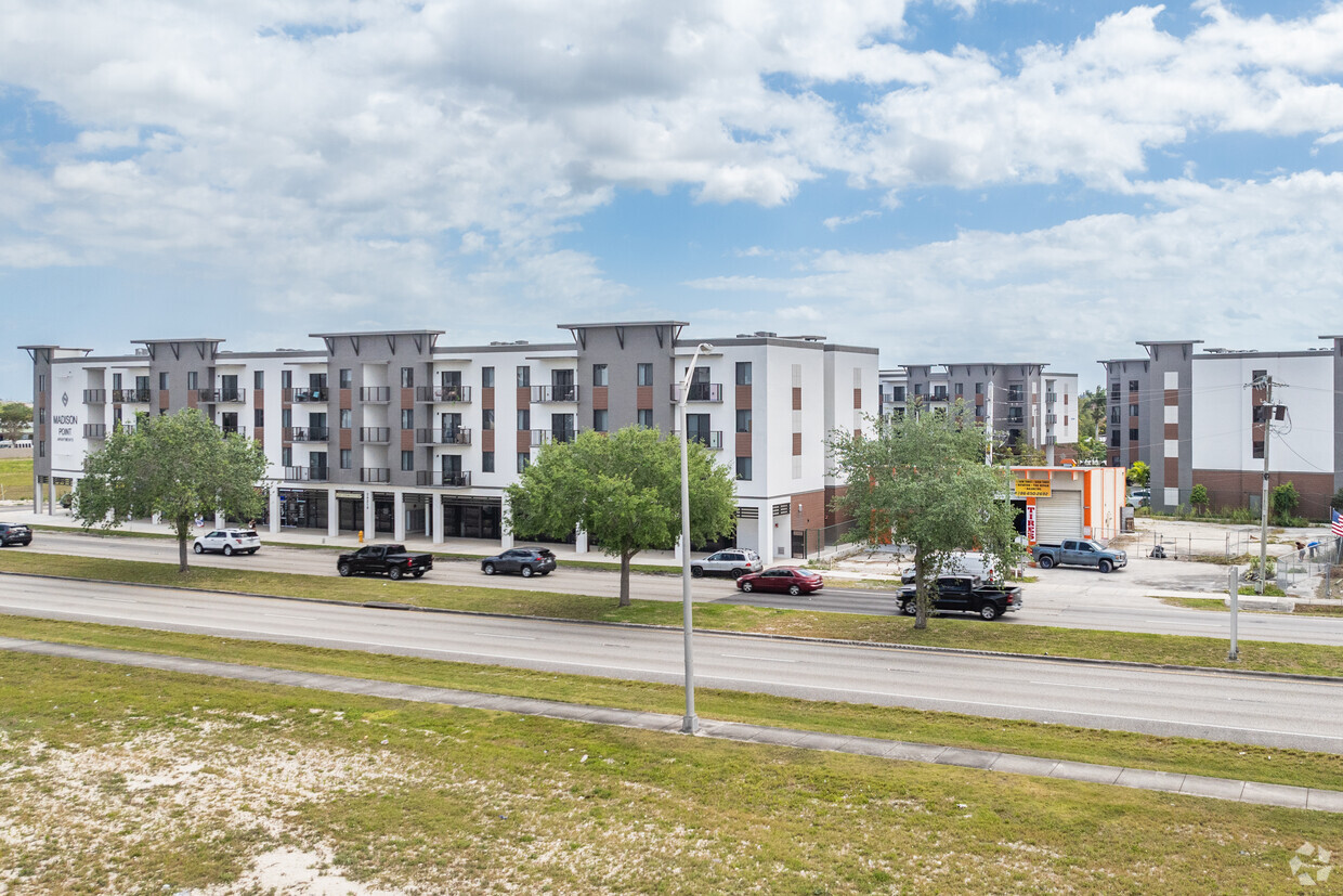 26215 S Dixie Hwy - Madison Point Apartments