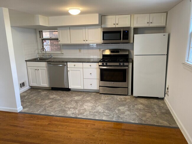 Foto del edificio - 294 Front St