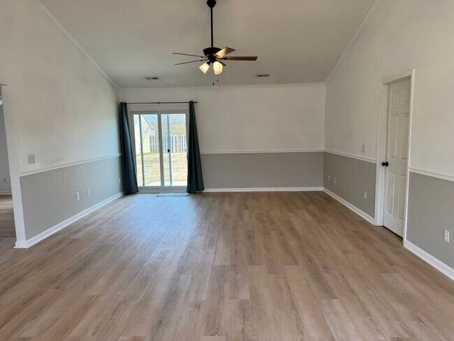 Foto del edificio - 7108 Thurgood Rd