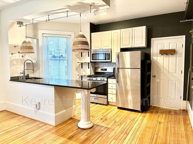 Photo - 3155 Mt Pleasant St NW Apartment