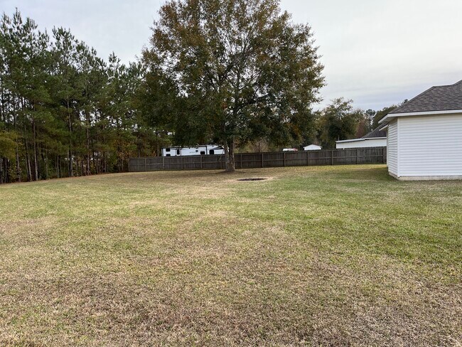 Foto del edificio - 48266 Labonte Ln