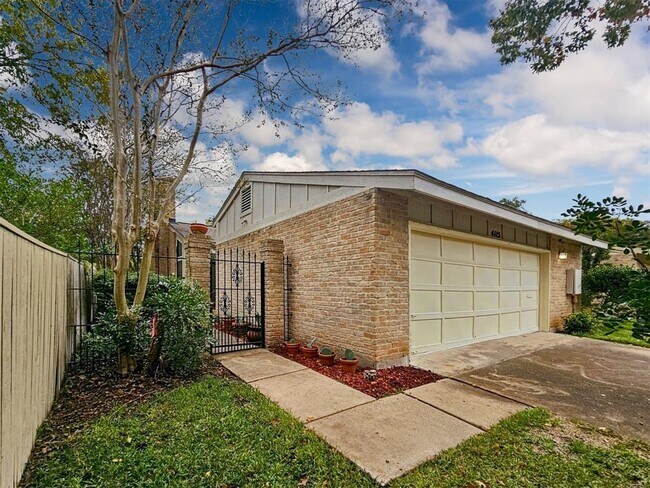 Building Photo - 4115 Ridgeline Dr