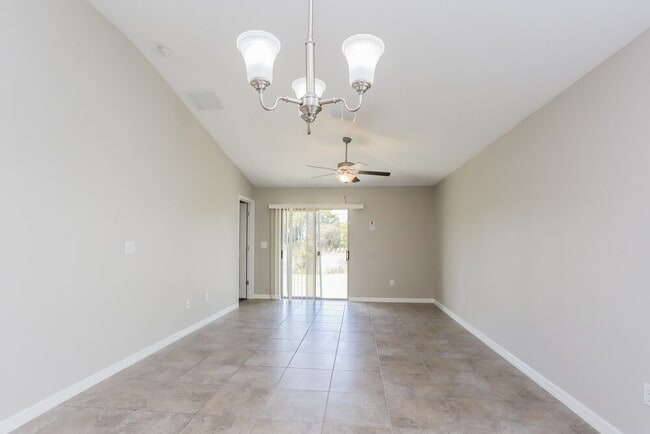 Building Photo - 4252 Unbridled Song Dr