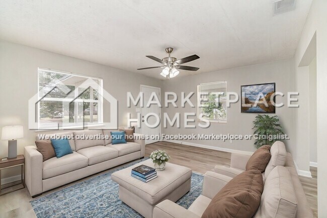 Foto del edificio - 6241 Eastwood Ln