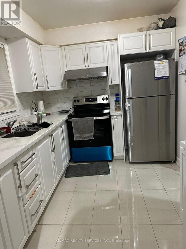 Building Photo - 4 Trewartha Crescent