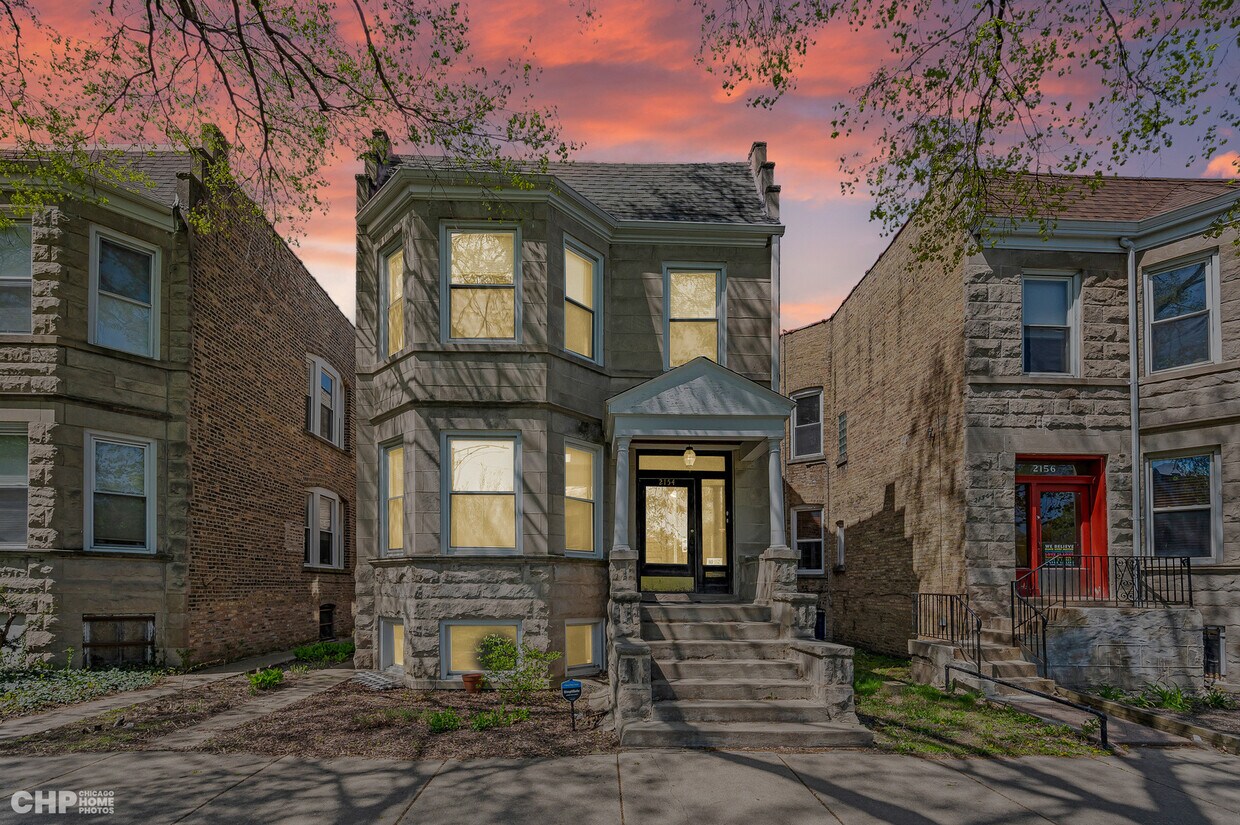 2154 N Kedzie Blvd Unit 1, Chicago, IL 60647 Condo for Rent in