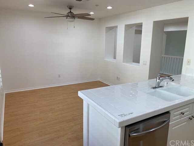 Building Photo - 100 Chula Vista