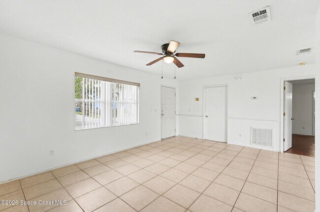 Foto del edificio - 1759 Delki St NW