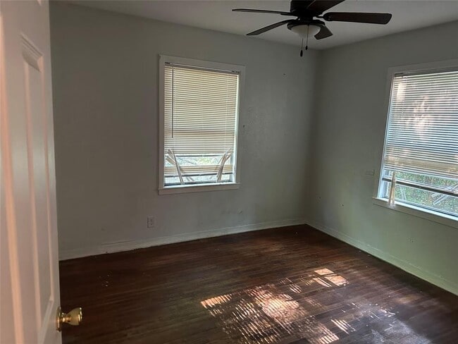 Building Photo - 13820 FM 787