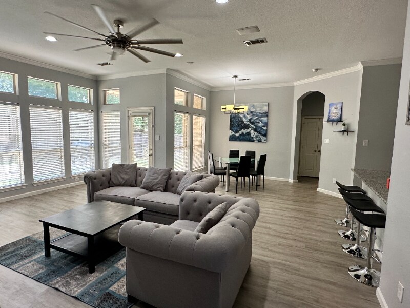 Foto principal - 2506 Spring Hill Ln