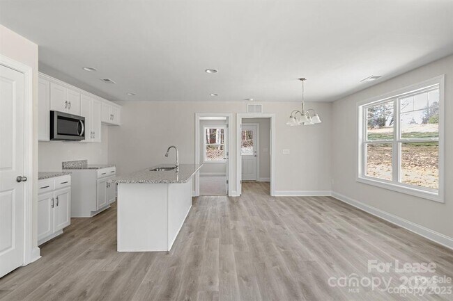 Building Photo - 735 8th Ave SE