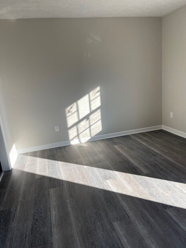 Foto del edificio - 6443 Applecross Dr. -A