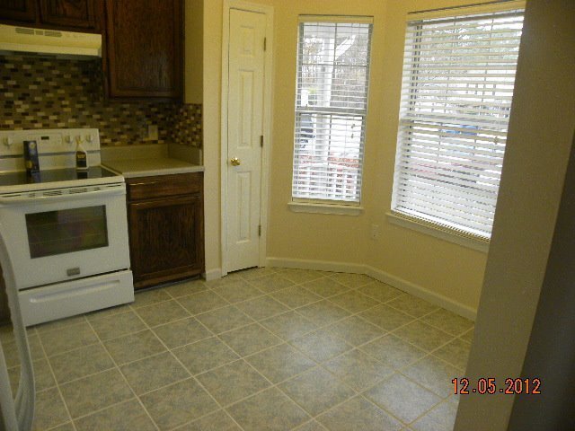 Building Photo - 408 Cresent Court, Yorktown, Va.23693