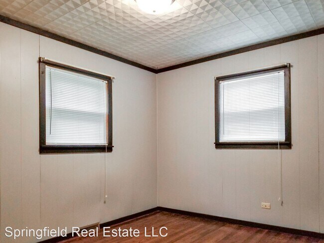 Building Photo - 4 br, 1.5 bath House - 2348 E. Keys Ave