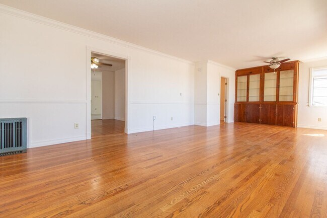 Building Photo - 3 Bed / 2 bath House in El Cerrito With Vi...
