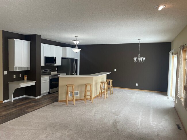Foto del edificio - 18559 Tyler St NW
