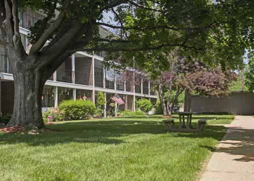 Primary Photo - Westbrook Gardens Apartments