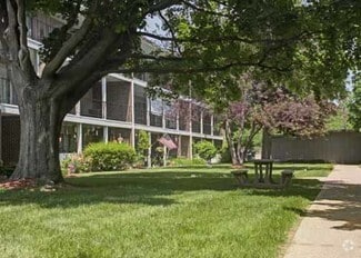 Building Photo - Westbrook Gardens After55 Community