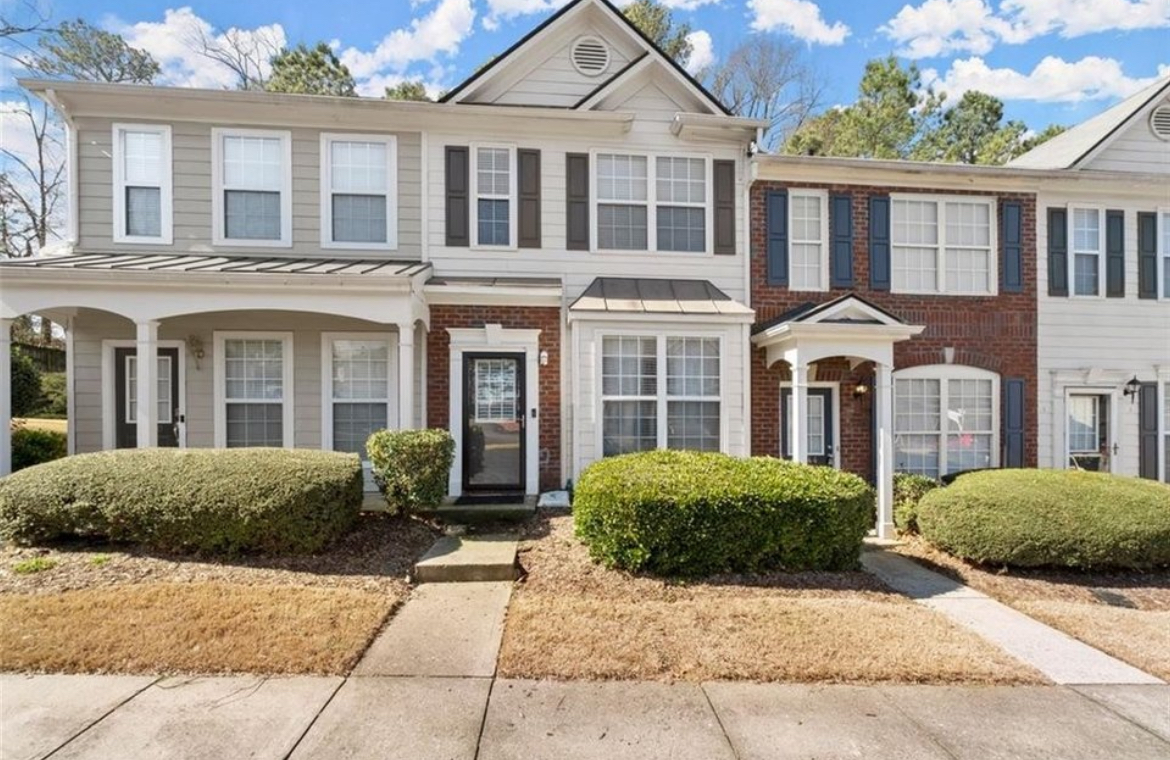 Primary Photo - 3242 Hidden Cove Cir NW