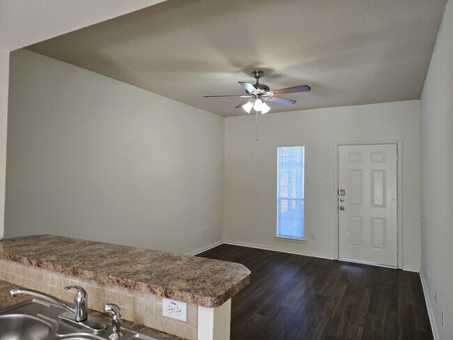 Foto del edificio - Midway ISD 4-plex Unit