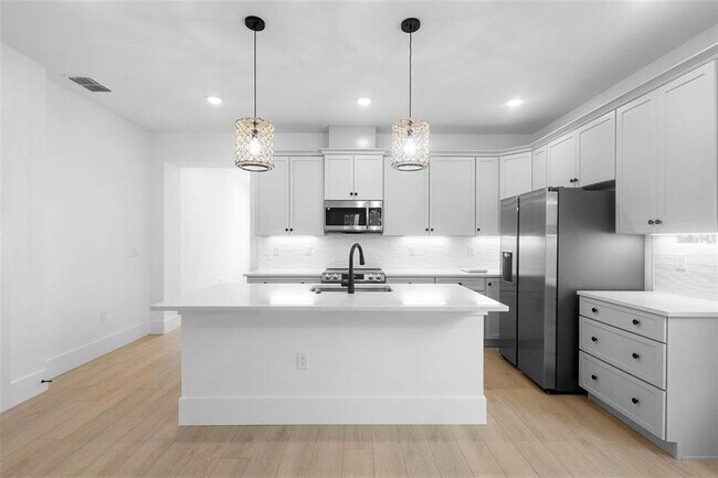 Foto del edificio - 2131 Brighton Ln
