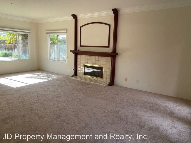 Building Photo - 4 br, 3 bath House - 552 Sheffield Ave