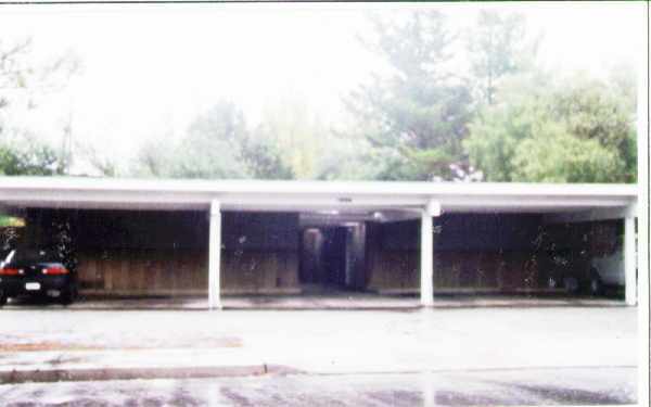 Building Photo - 1930 Montecito Ave