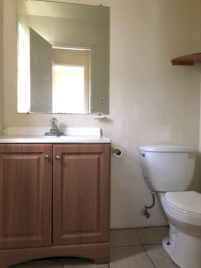 Downstairs Half Bath - 10412 Park Ave