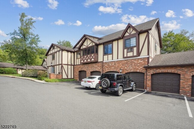 Building Photo - 11 Sentinel Ct