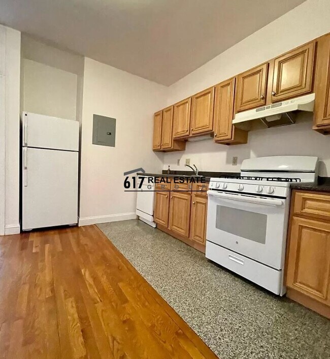 Foto del edificio - 17 Cummings Rd