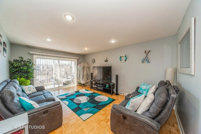 Building Photo - 1550 Sandpebble Dr