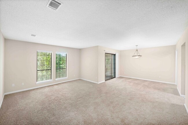 Building Photo - MAA Windridge