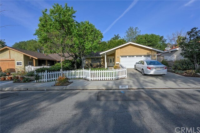 Building Photo - 5611 Kingsbriar Dr