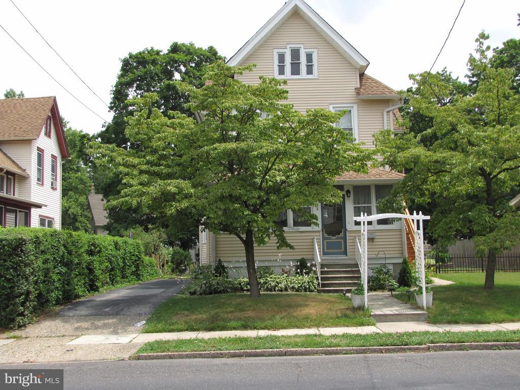 Foto principal - 2818 N Centre St