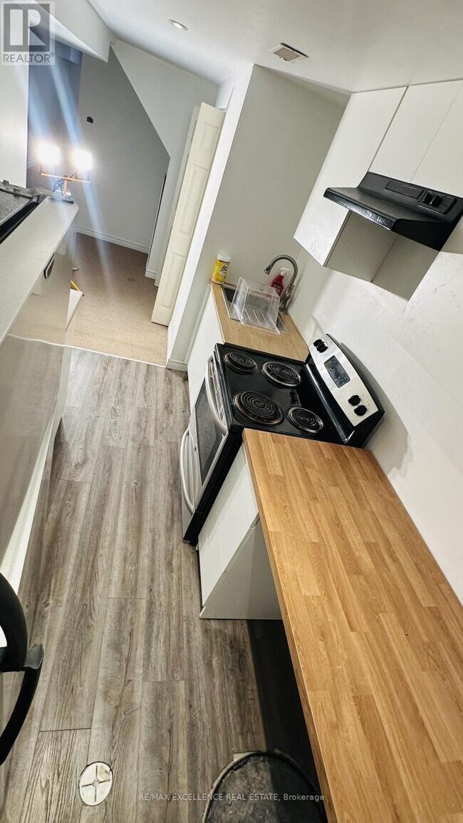 Photo du bâtiment - 57 Creek Ridge St