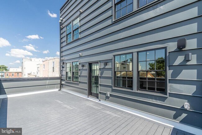 Building Photo - 2124 Ellsworth St