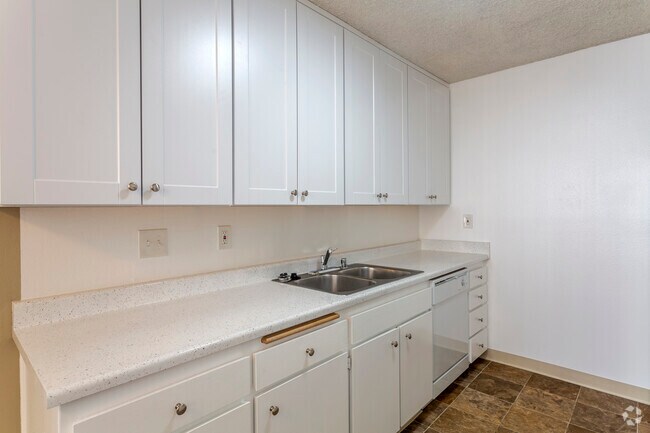 2HAB, 1,5BA - 885 ft² - La Mesa Gardens